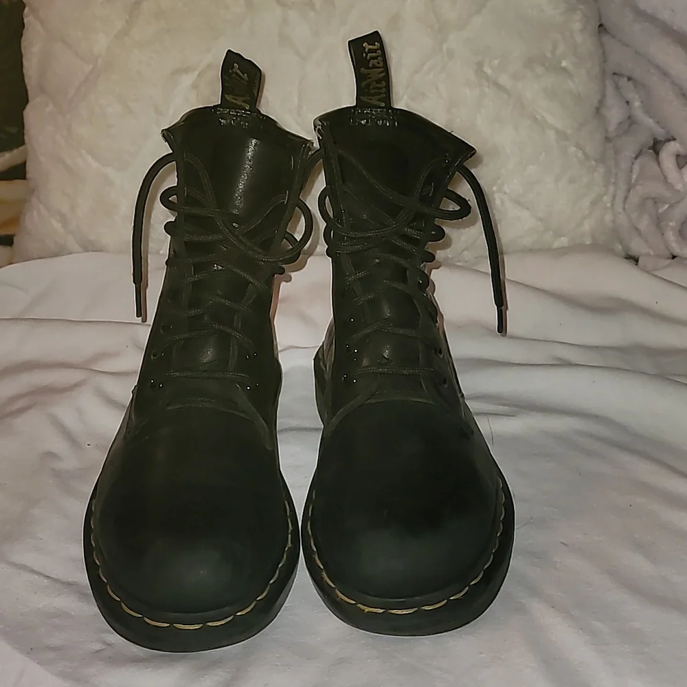 Dr. Martens Doc Marten Black Stomper Boots Punk 8i 1460 Juniors 4 Women's 5 Soft